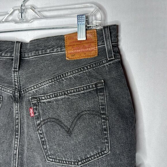 Levi’s 501 Charcoal Grey Denim Raw Hem High Rise Button Fly Shorts. Size 31. - Picture 5 of 11